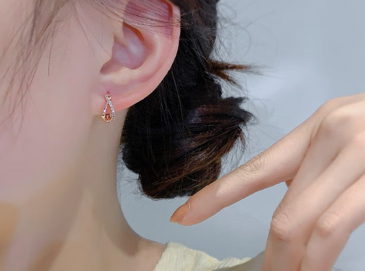 "14K Gold Plated Hoop Earrings, Sophisticated Design, Daily Wear, LK05"